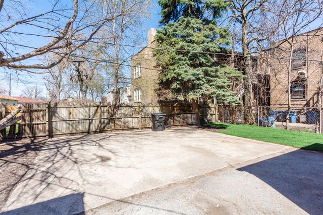 56 W 76th Street, Chicago, IL 60620