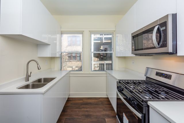 56 W 76th Street, Chicago, IL 60620