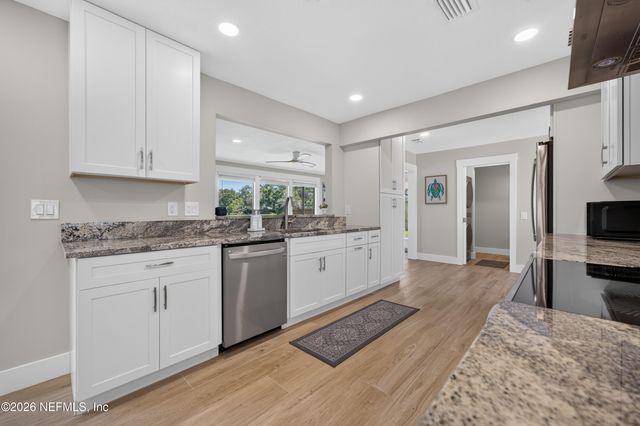 13415 PEREGRINE Street, Jacksonville, FL 32225