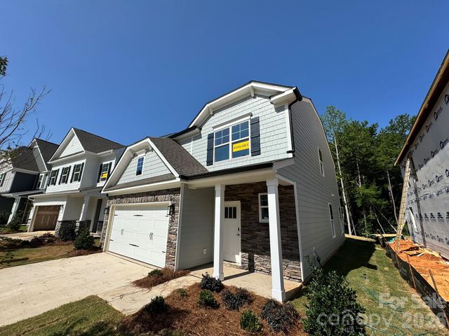 13127 Foxberry Road, Charlotte, NC 28213