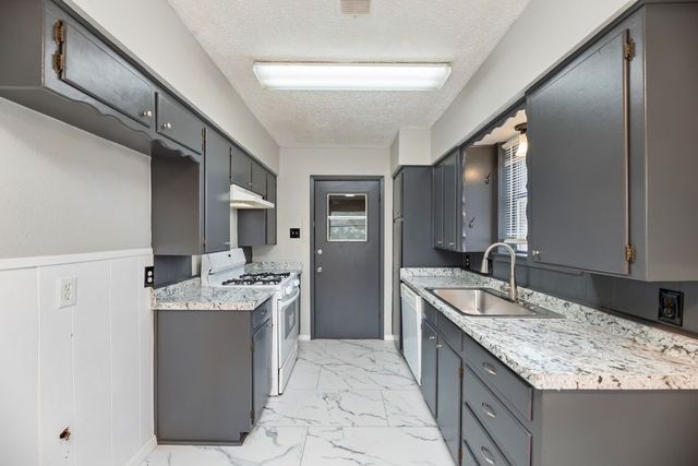 8013 Emerald Hills Way, North Richland Hills, TX 76180