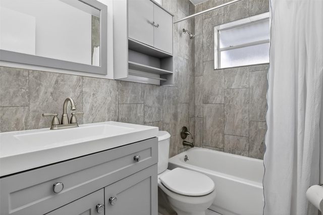 6717 Farragut, Hollywood, FL 33024