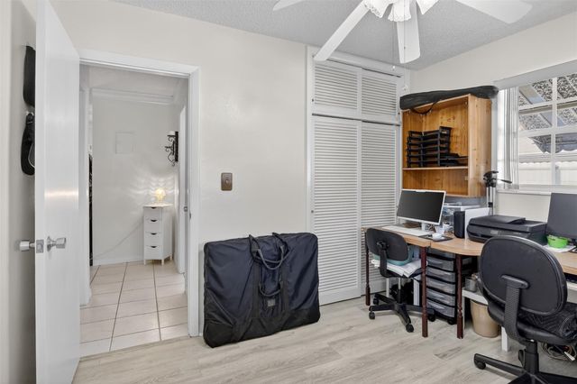 6717 Farragut, Hollywood, FL 33024