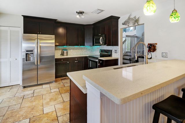 5220 NW 53rd Avenue, Coconut Creek, FL 33073