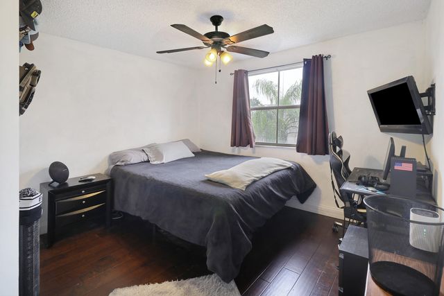 5220 NW 53rd Avenue, Coconut Creek, FL 33073