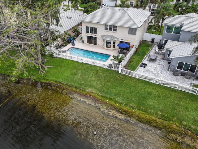 5220 NW 53rd Avenue, Coconut Creek, FL 33073