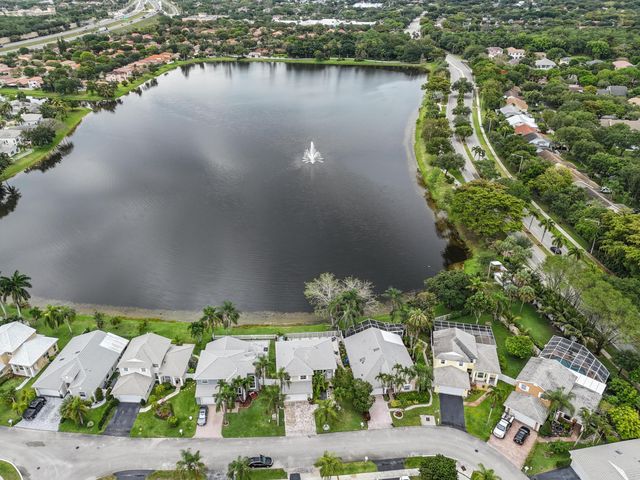 5220 NW 53rd Avenue, Coconut Creek, FL 33073