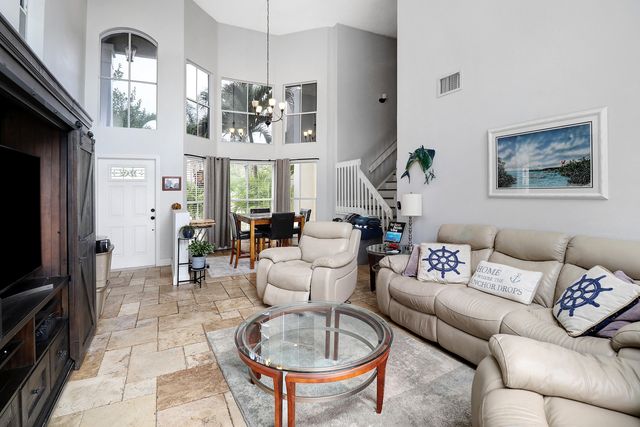 5220 NW 53rd Avenue, Coconut Creek, FL 33073