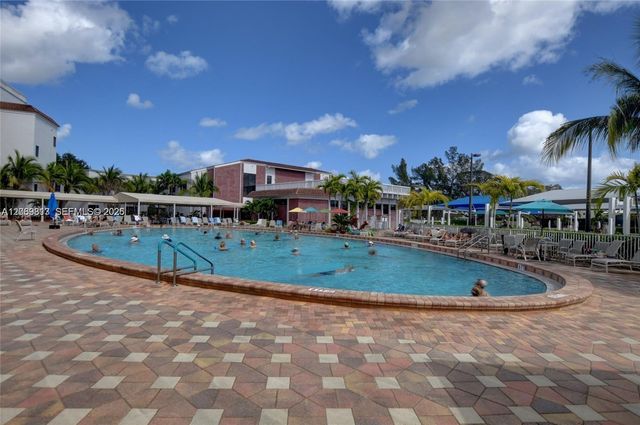524 Tilford X 524, Deerfield Beach, FL 33442