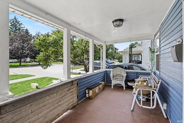 1009 E Ewing Avenue, South Bend, IN 46613