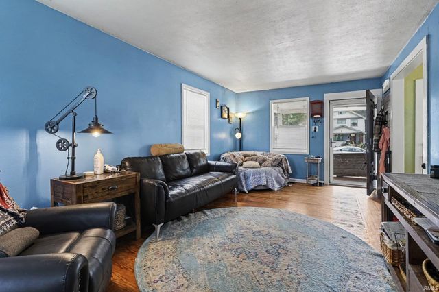 1009 E Ewing Avenue, South Bend, IN 46613