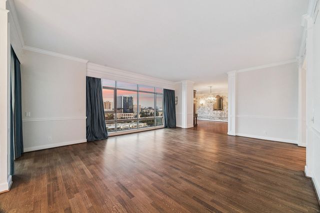 1100 Uptown Park Boulevard 102, Houston, TX 77056