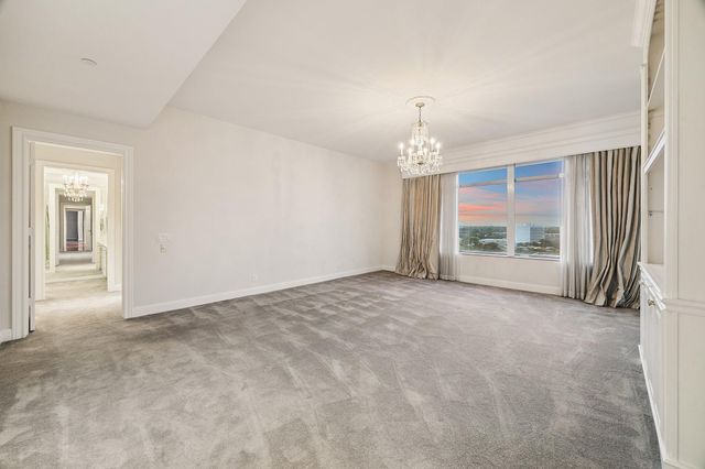 1100 Uptown Park Boulevard 102, Houston, TX 77056