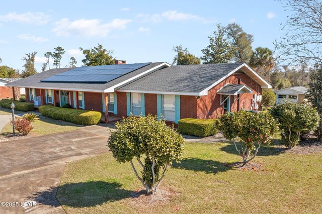 3368 Bevia Road, Marianna, FL 32446