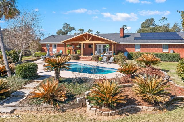 3368 Bevia Road, Marianna, FL 32446