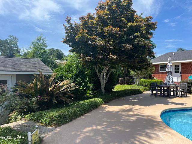 3368 Bevia Road, Marianna, FL 32446