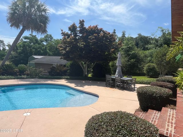 3368 Bevia Road, Marianna, FL 32446