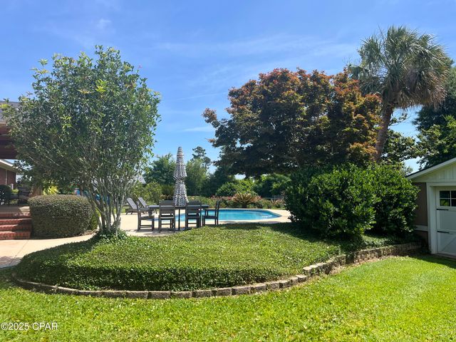 3368 Bevia Road, Marianna, FL 32446