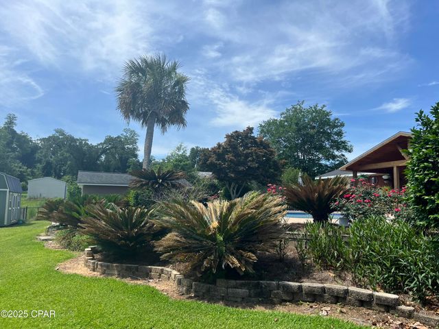3368 Bevia Road, Marianna, FL 32446