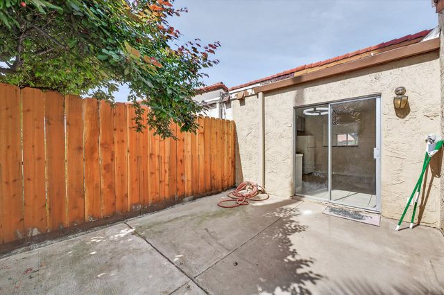 2104 Sharon Way, Modesto, CA 95350