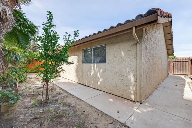 2104 Sharon Way, Modesto, CA 95350