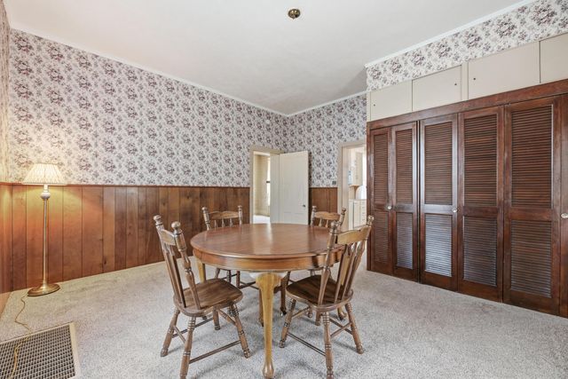 249 W Locust Street, Newark, OH 43055