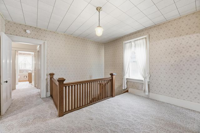 249 W Locust Street, Newark, OH 43055