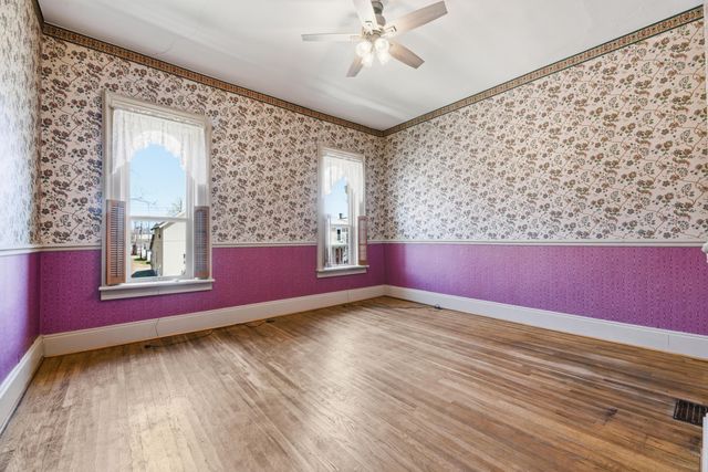 249 W Locust Street, Newark, OH 43055