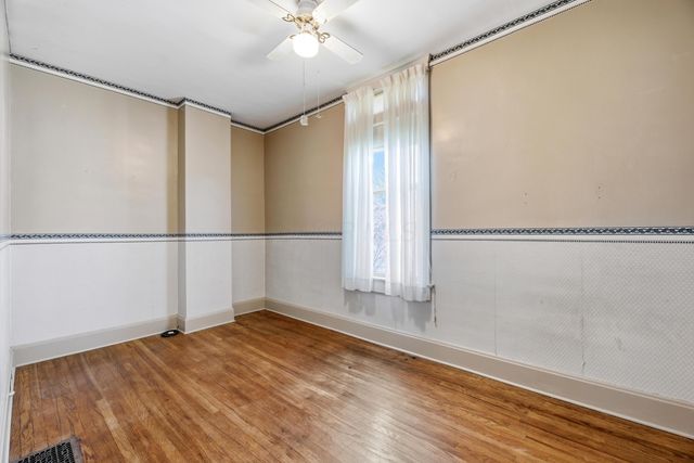 249 W Locust Street, Newark, OH 43055