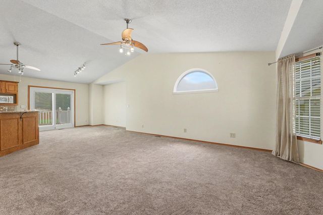 632 N Cedar Downs Ct, Wichita, KS 67235
