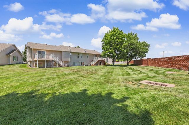 632 N Cedar Downs Ct, Wichita, KS 67235