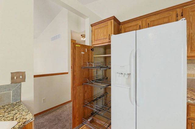 632 N Cedar Downs Ct, Wichita, KS 67235