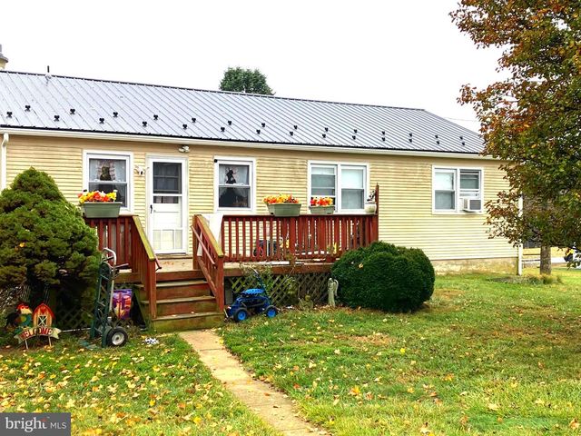 2019 SNYDER RD, Red Lion, PA 17356