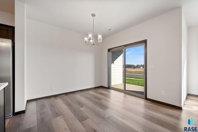 6146 S Bison Pl Place, Sioux Falls, SD 57108