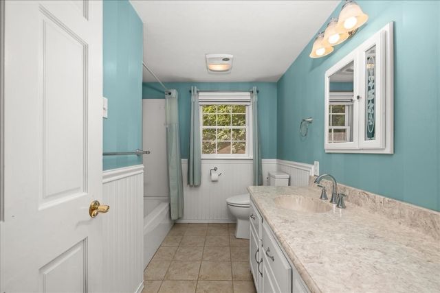 6 Jackie Dr, Millbury, MA 01527