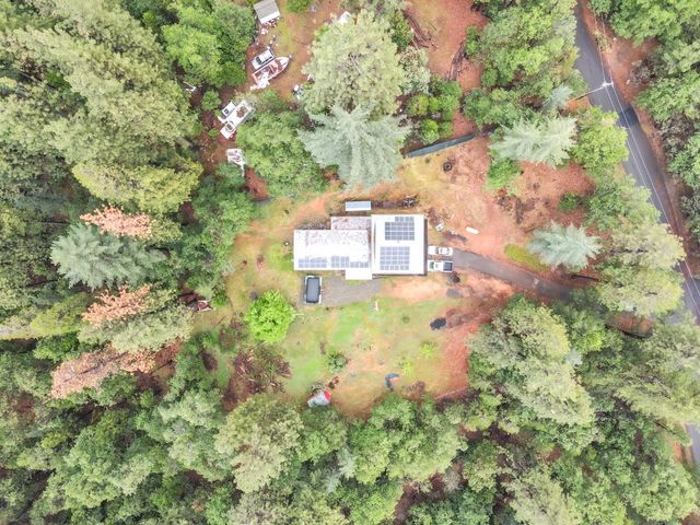 6210 Pine Needle Ln, Placerville, CA 95667
