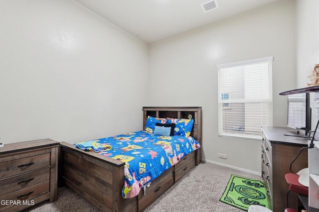 774 OVINGTON Road, El Paso, TX 79928