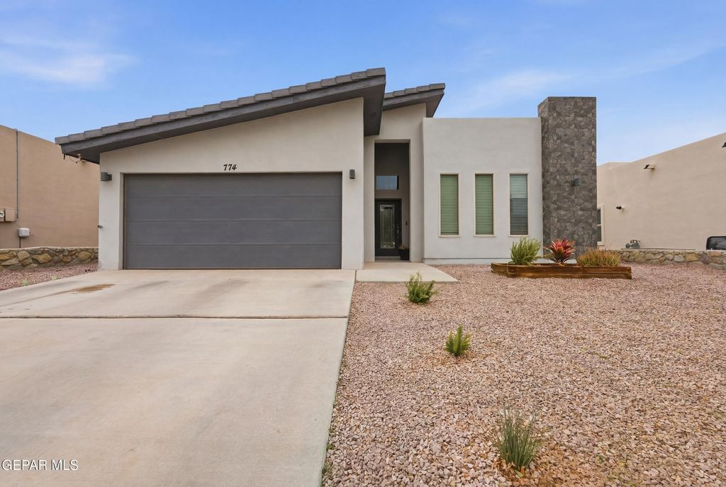 774 OVINGTON Road, El Paso, TX 79928