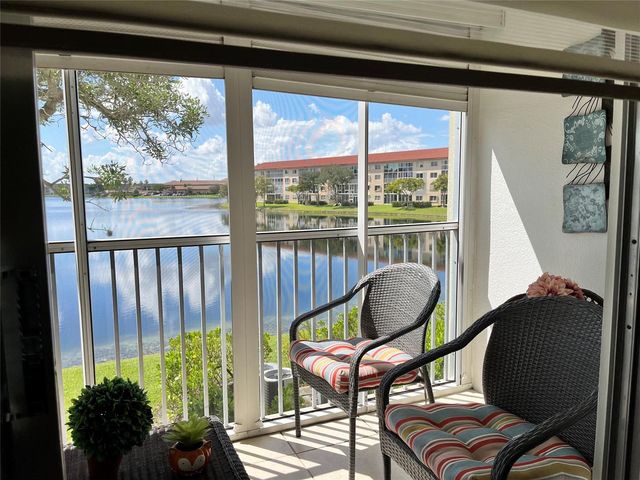 12950 SW 13th Street 211d, Pembroke Pines, FL 33027