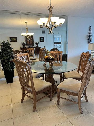12950 SW 13th Street 211d, Pembroke Pines, FL 33027