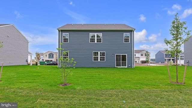 7 DAHLIA CT, Bayville, NJ 08721