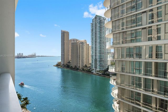 300 S Biscayne Blvd L-L02, Miami, FL 33131