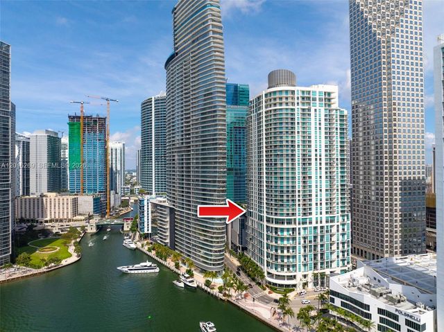 300 S Biscayne Blvd L-L02, Miami, FL 33131