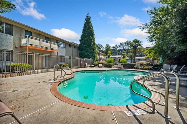 3048 Briarcliff NE Road 9, Atlanta, GA 30329