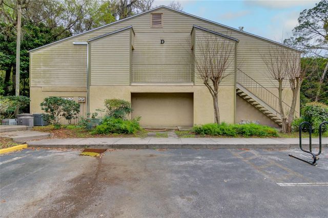 1015 SW 9TH STREET D22, Gainesville, FL 32601