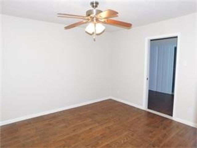 1515 Britainway Lane, Dallas, TX 75228