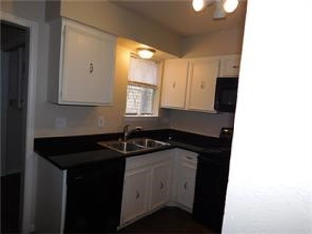 1515 Britainway Lane, Dallas, TX 75228