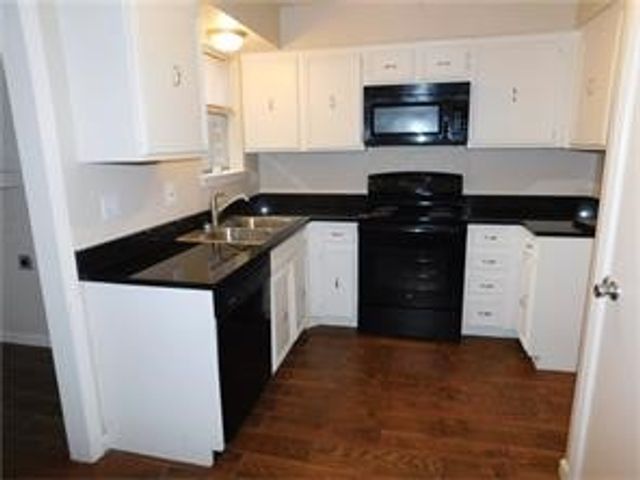 1515 Britainway Lane, Dallas, TX 75228