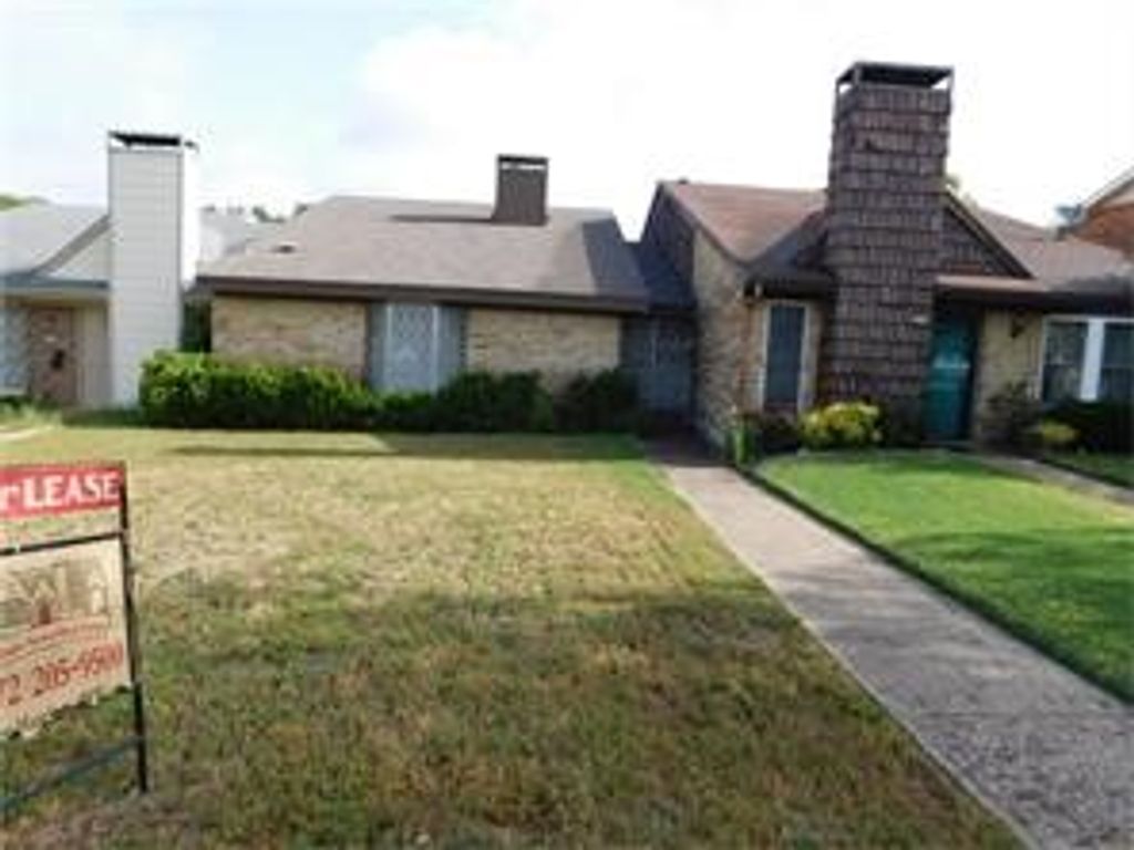 1515 Britainway Lane, Dallas, TX 75228