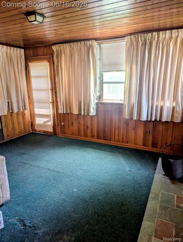 21708 Madison Street, St. Clair Shores, MI 48081